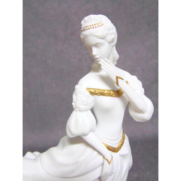 Lenox Princess Cinderella Figurine White Porcelain w/ Glass Slipper 1993 New Box - Picture 5 of 10